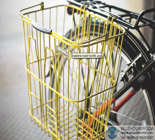 Wire bicycle baskets
